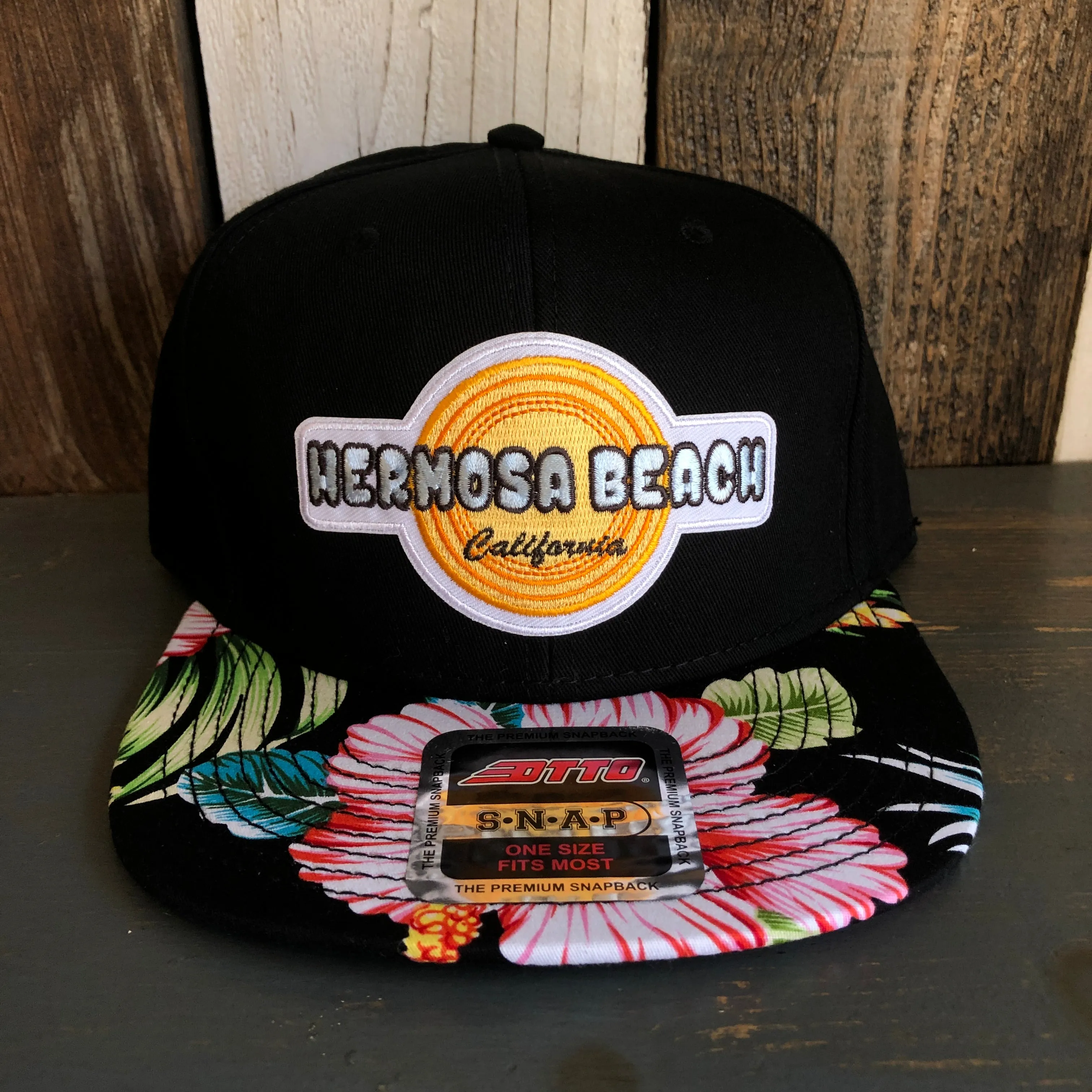 Hermosa Beach HIGH HEAT Black Panel/Hawaiian Pattern Visor - 6 Panel Mid Profile Snapback Hat - A ‘o ia