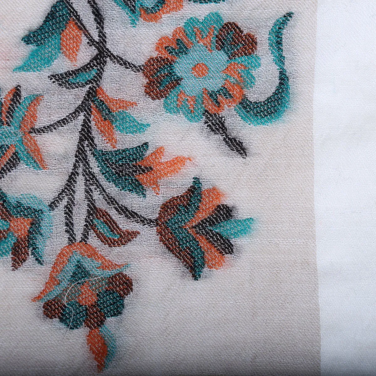 Nandini Kani Woolen Stole