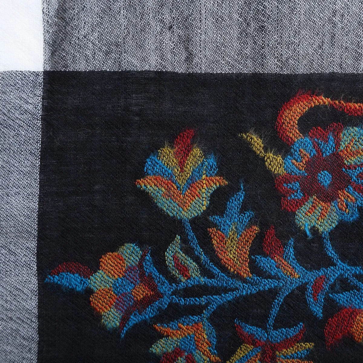 Nandini Kani Woolen Stole