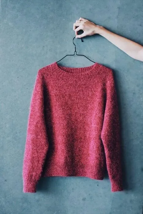 No Frills sweater by Petiteknit, knitting pattern