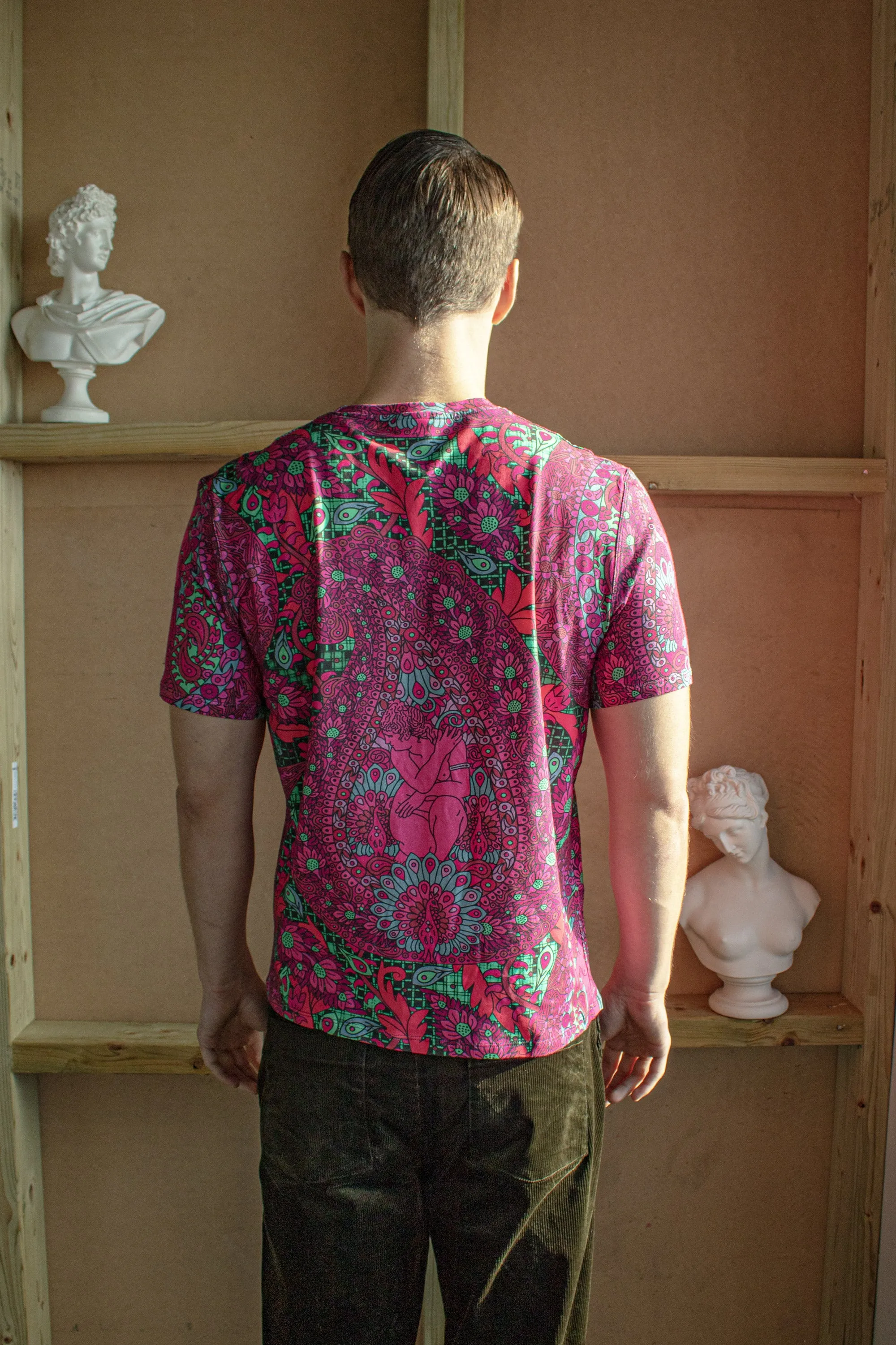 Paisley Goddesses – Fuchsia and Turquoise T-shirt