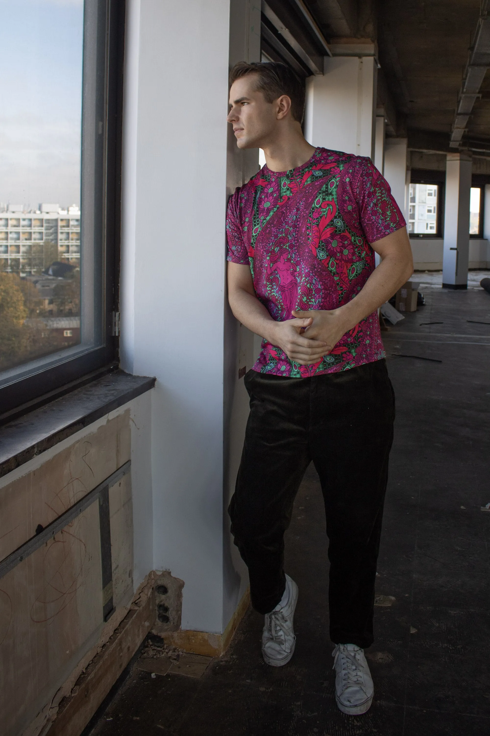 Paisley Goddesses – Fuchsia and Turquoise T-shirt