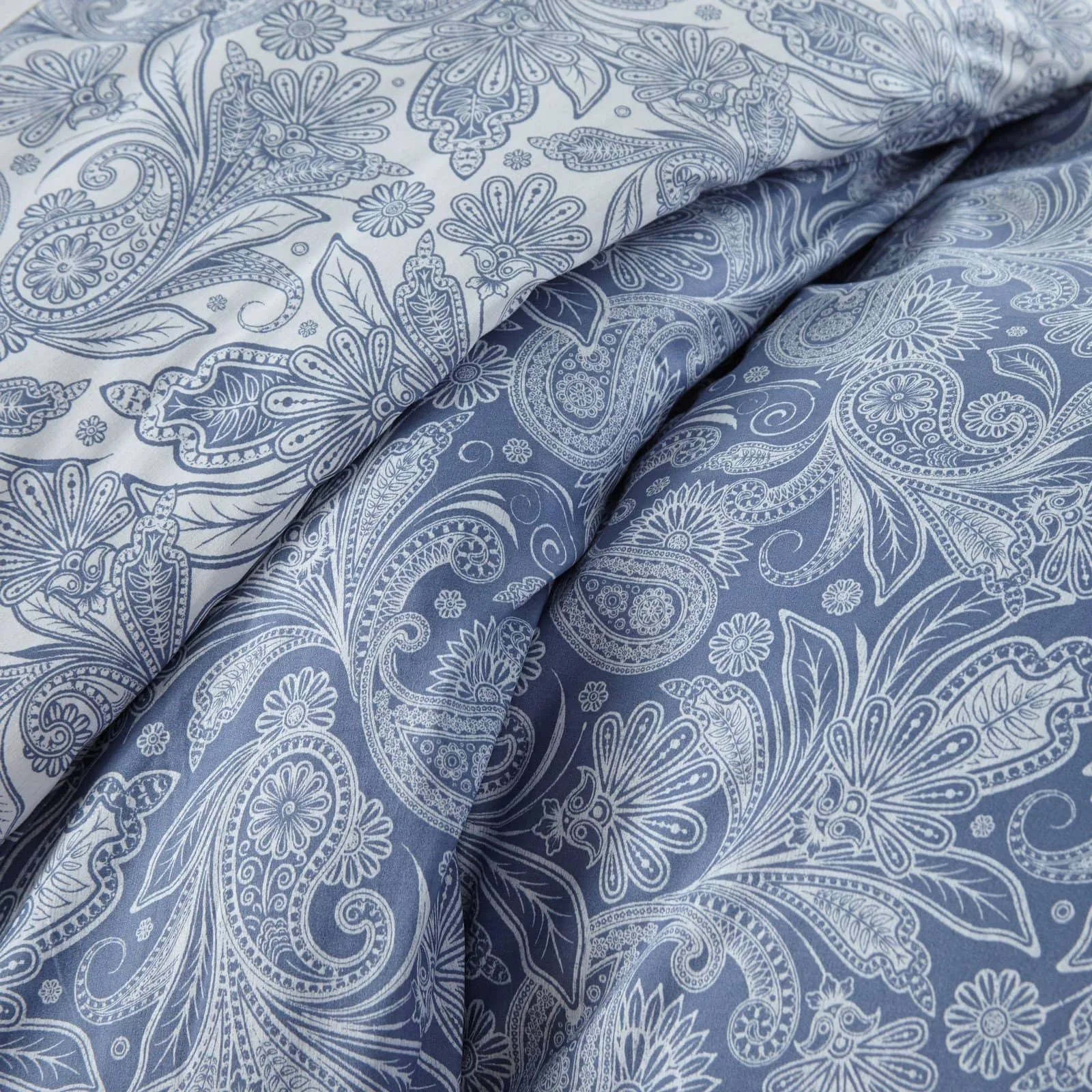 Perfect Paisley Reversible Duvet Cover Set