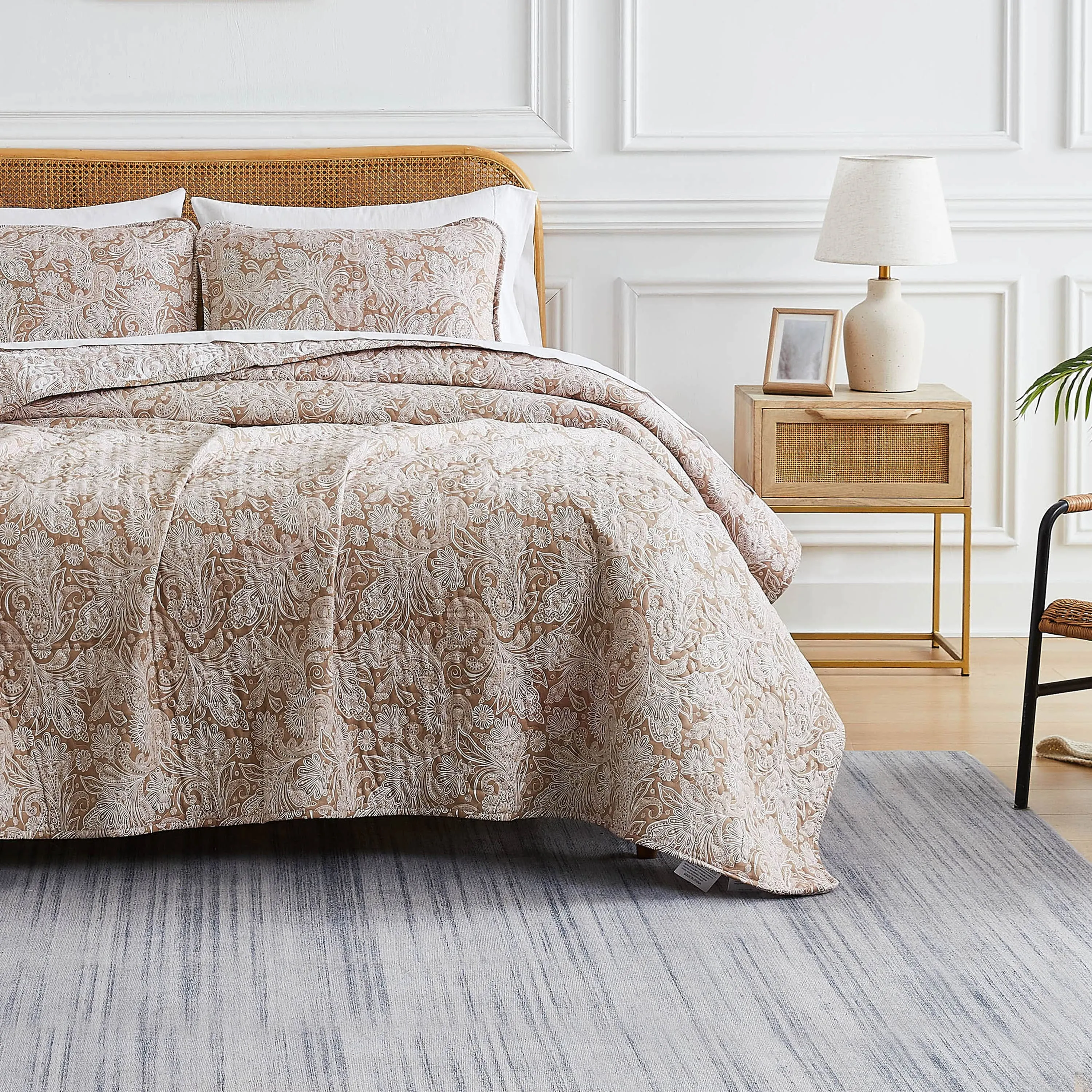 Perfect Paisley Reversible Quilt Set